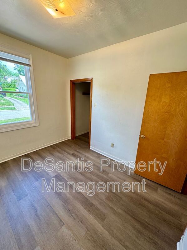 Spacious 2 Bed 1 Bath in Cheswick! property image