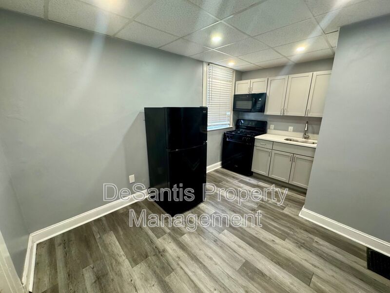 1 Bed 1 Bath Apt in Bellevue! property image