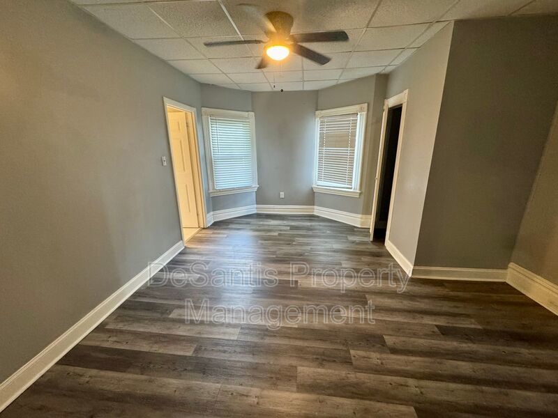 1 Bed 1 Bath Apt in Bellevue! property image