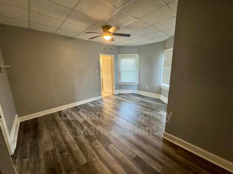 1 Bed 1 Bath Apt in Bellevue! property image