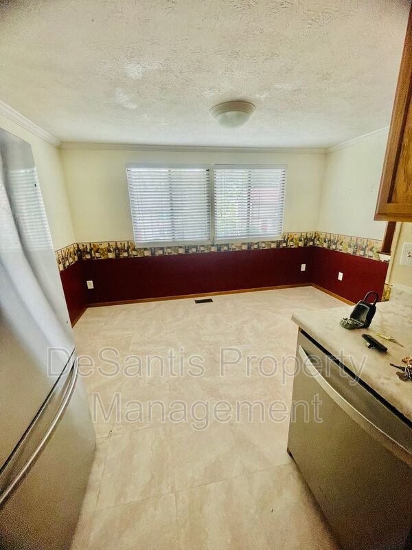 3 bed- 1.5 Bath- Bridgeville Pa property image