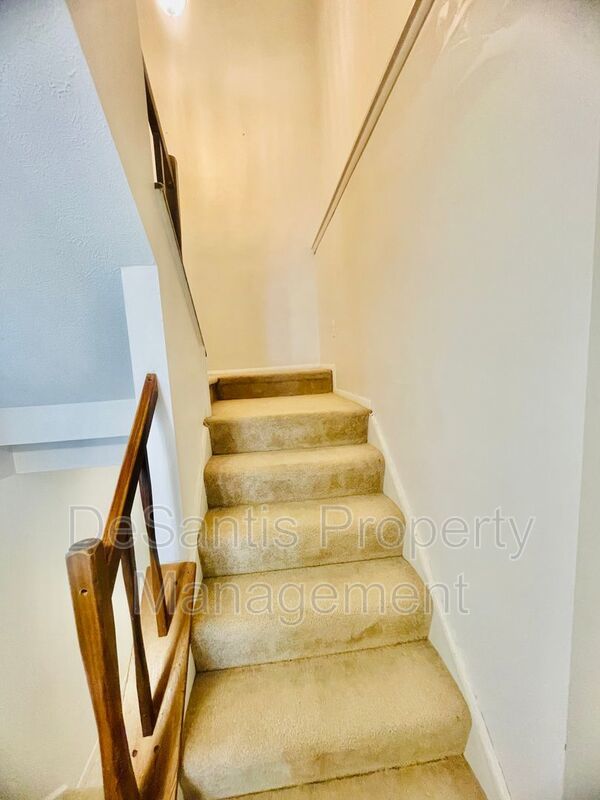 3 bed- 1.5 Bath- Bridgeville Pa property image