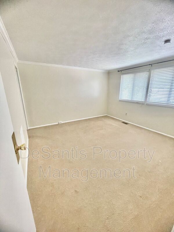 3 bed- 1.5 Bath- Bridgeville Pa property image