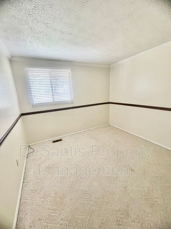 3 bed- 1.5 Bath- Bridgeville Pa property image