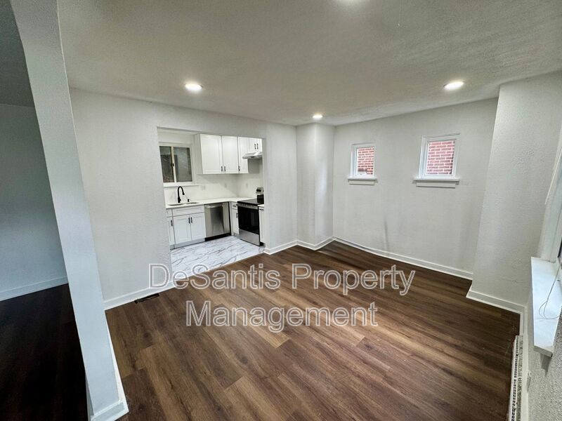 Adorable 2 Bed 1 Bath Home in Brookline W/dedicated office/library space! property image