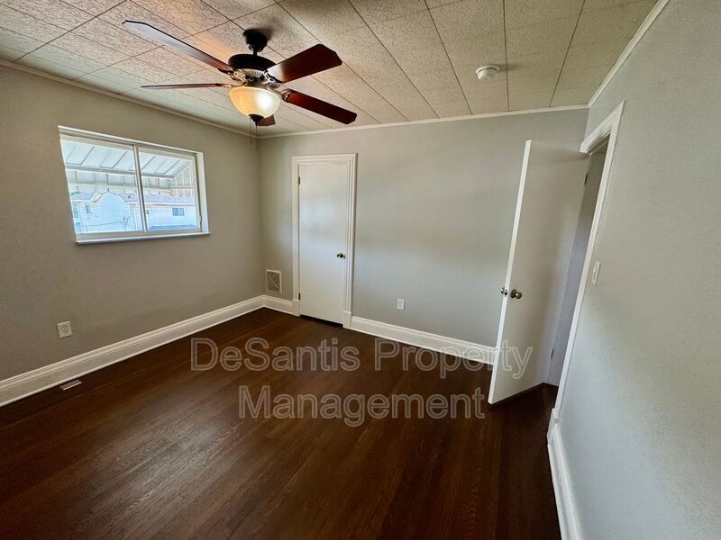 Spacious and Well Maintained 5 bed Apt in New Kensington! property image