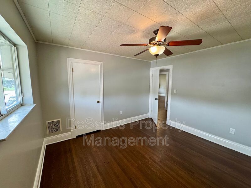 Spacious and Well Maintained 5 bed Apt in New Kensington! property image