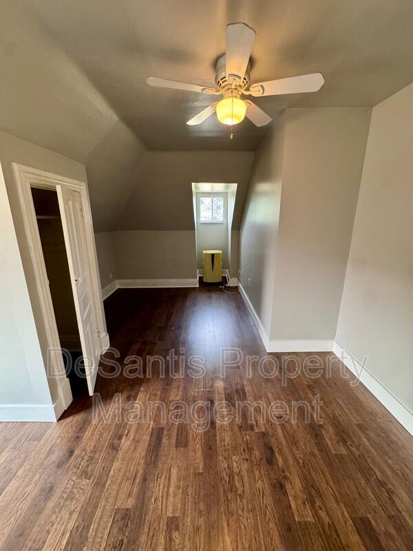 Spacious and Well Maintained 5 bed Apt in New Kensington! property image