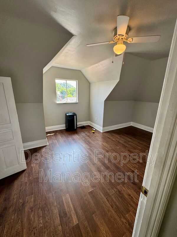 Spacious and Well Maintained 5 bed Apt in New Kensington! property image