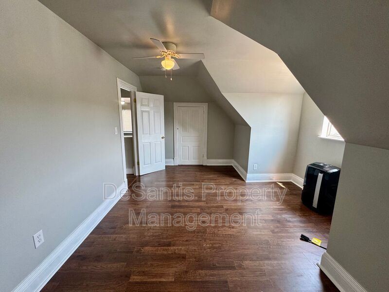 Spacious and Well Maintained 5 bed Apt in New Kensington! property image