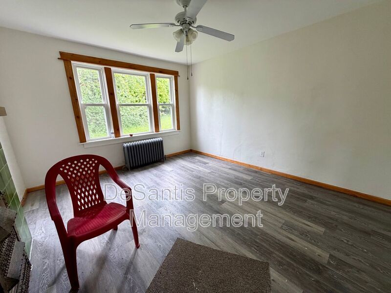 Pittsburgh - 1 bed 1 bath - Updated Apartment for Rent property image