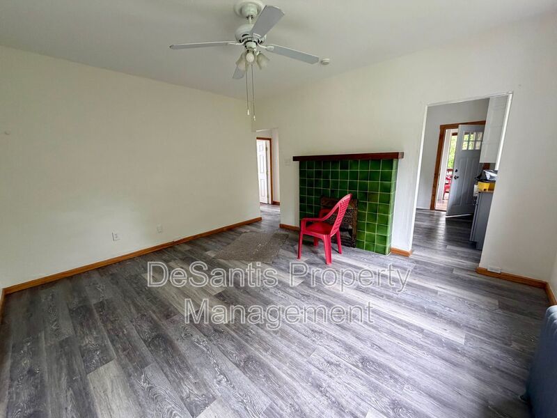 Pittsburgh - 1 bed 1 bath - Updated Apartment for Rent property image