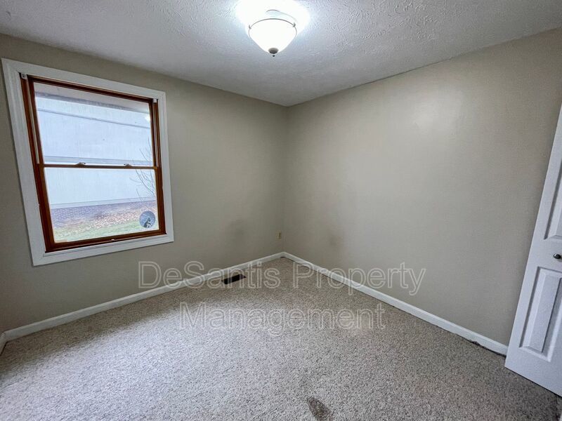 South Fayette - Spacious 3 Bedroom, 2.5 Bath Townhouse - Hunting Ridge Community property image