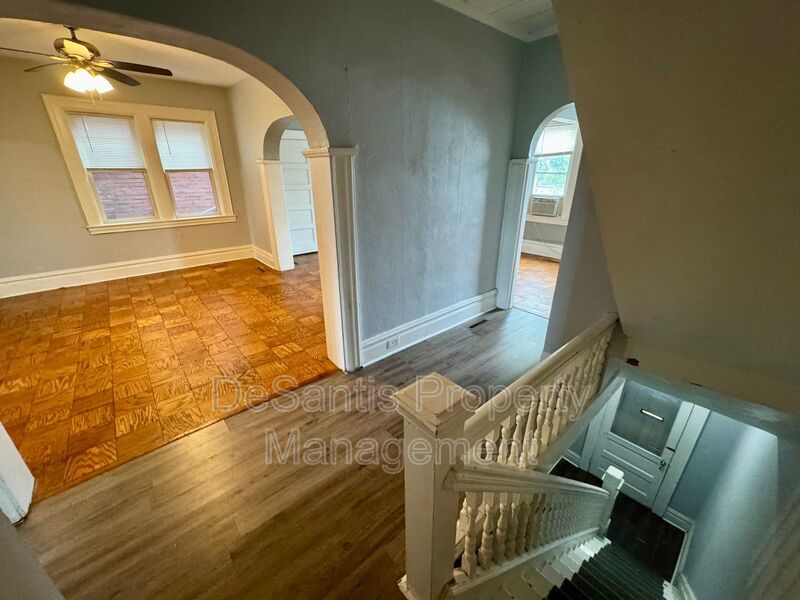 4 Bed 2 Bath Apt in Carrick! property image