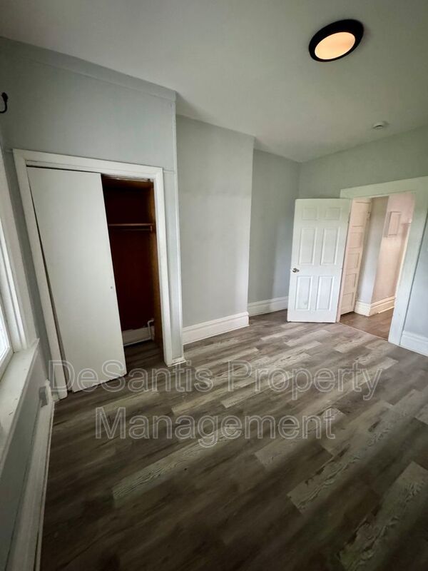 4 Bed 2 Bath Apt in Carrick! property image