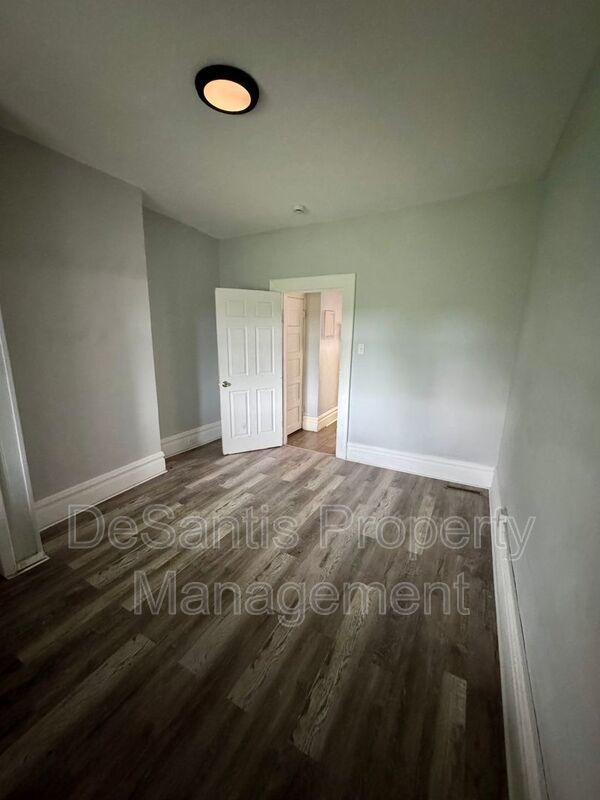 4 Bed 2 Bath Apt in Carrick! property image