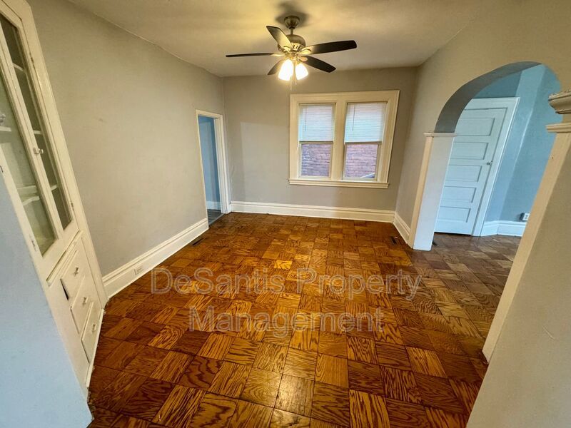 4 Bed 2 Bath Apt in Carrick! property image