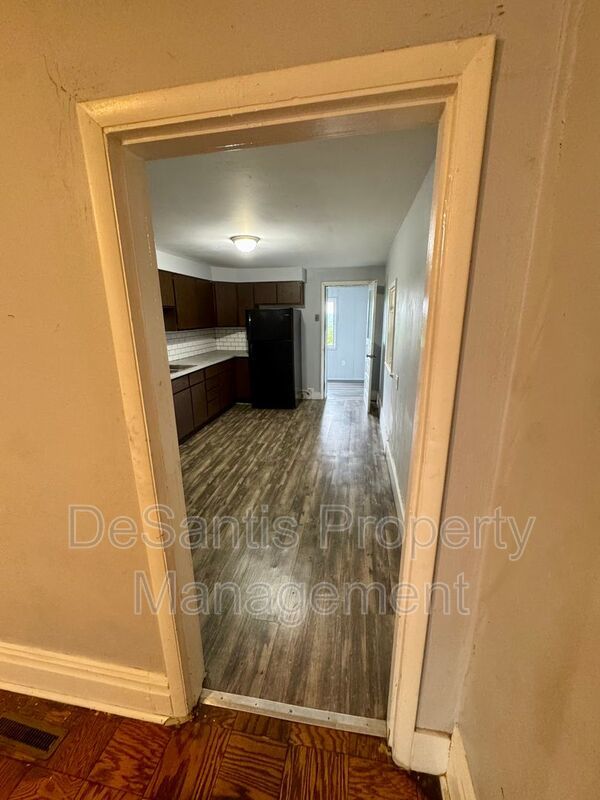 4 Bed 2 Bath Apt in Carrick! property image