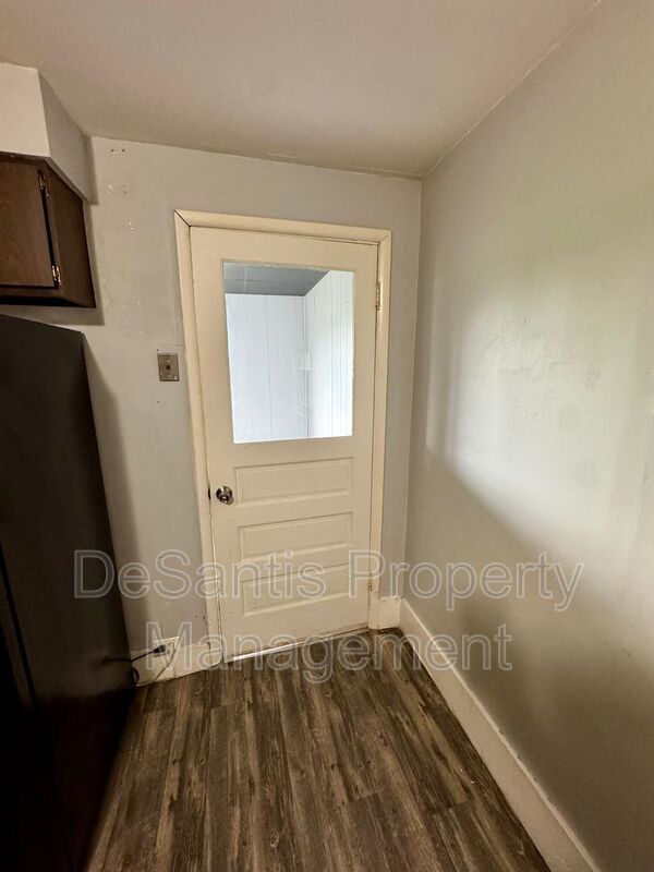 4 Bed 2 Bath Apt in Carrick! property image
