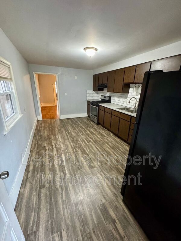 4 Bed 2 Bath Apt in Carrick! property image