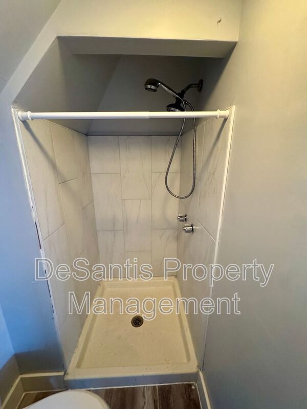 4 Bed 2 Bath Apt in Carrick! property image