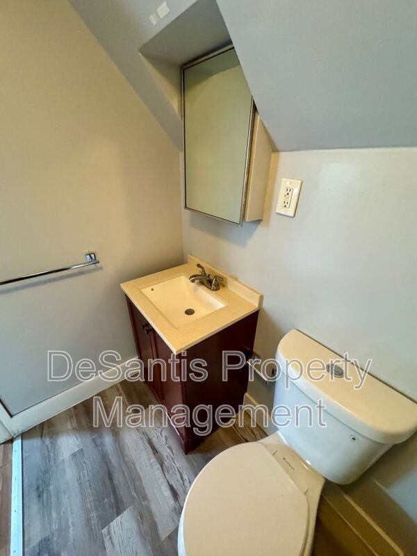 4 Bed 2 Bath Apt in Carrick! property image