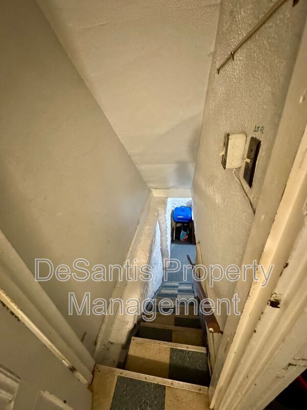 Spacious Studio/1 Bedroom Apt in Troy Hill! property image