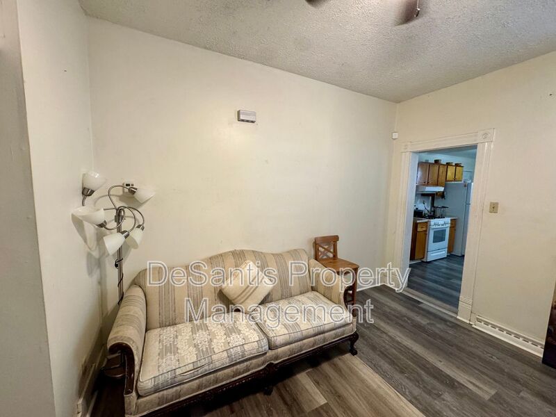 Spacious Studio/1 Bedroom Apt in Troy Hill! property image