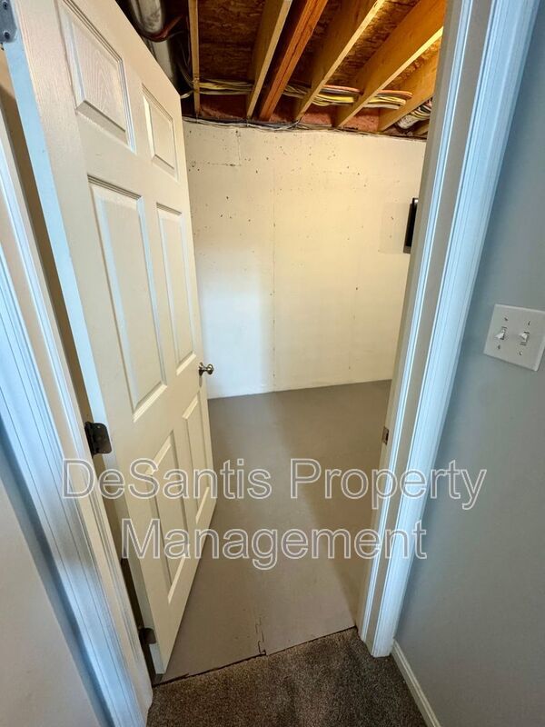 Move-In Ready Wexford Home Featuring Modern Updates and an Attached Two-Car property image