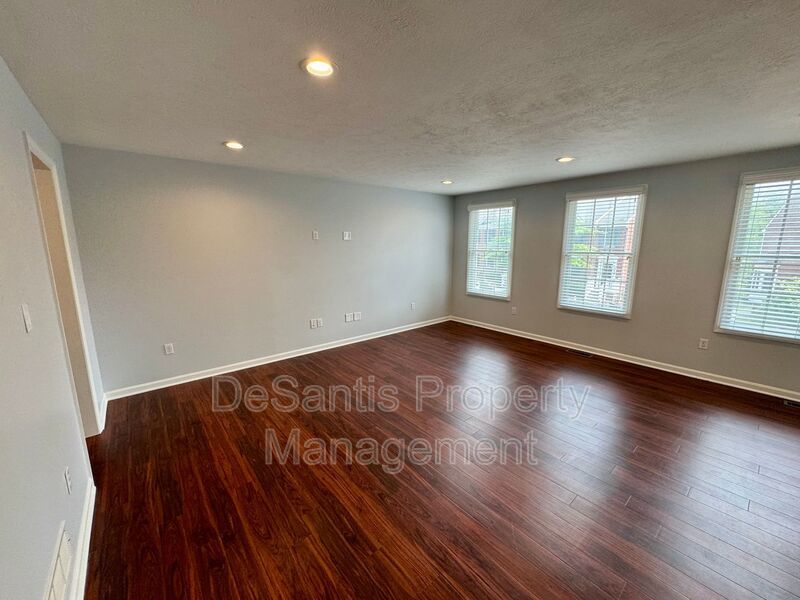 Move-In Ready Wexford Home Featuring Modern Updates and an Attached Two-Car property image