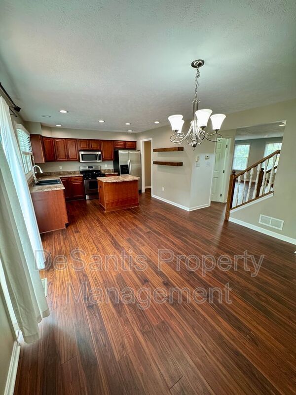 Move-In Ready Wexford Home Featuring Modern Updates and an Attached Two-Car property image