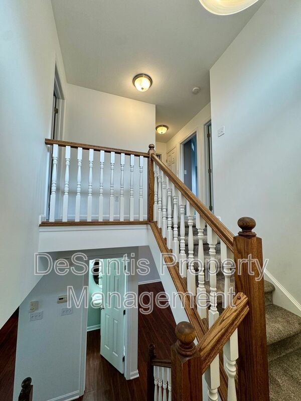Move-In Ready Wexford Home Featuring Modern Updates and an Attached Two-Car property image