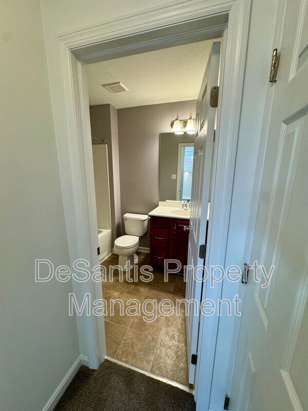 Move-In Ready Wexford Home Featuring Modern Updates and an Attached Two-Car property image