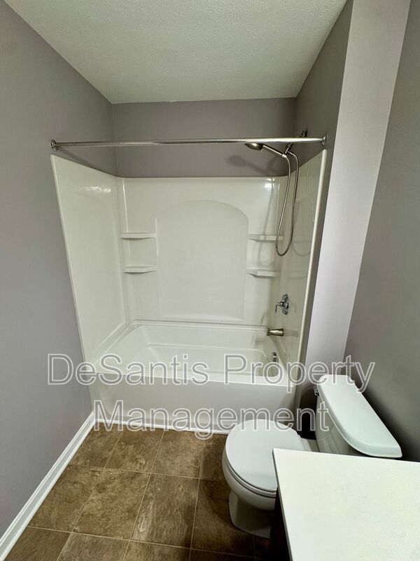 Move-In Ready Wexford Home Featuring Modern Updates and an Attached Two-Car property image