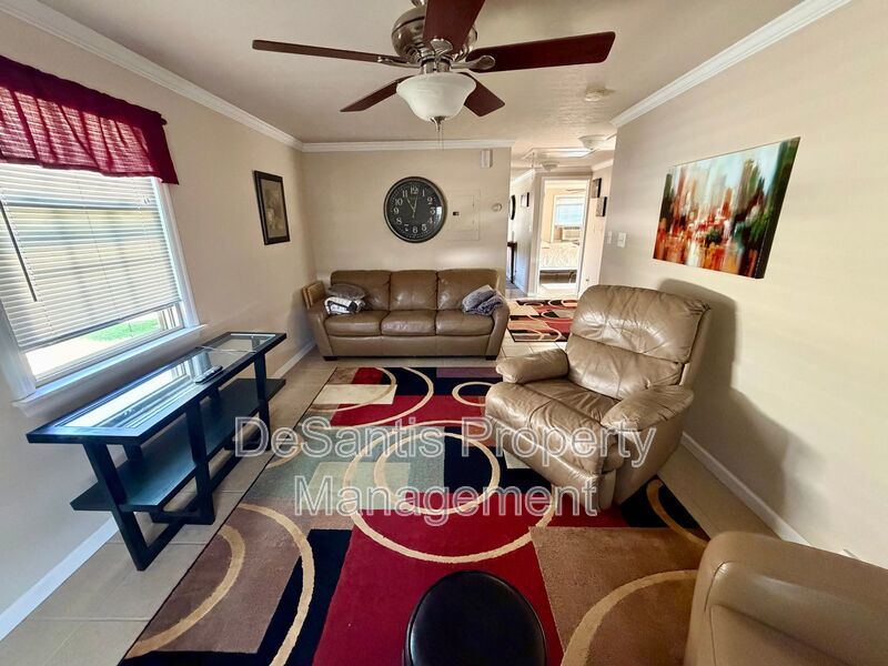 Neville Island - 2 Bed 1 Bath - Apartment for Rent property image