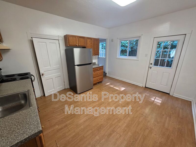 2 Bed 1 Bath- Pittsburgh PA property image