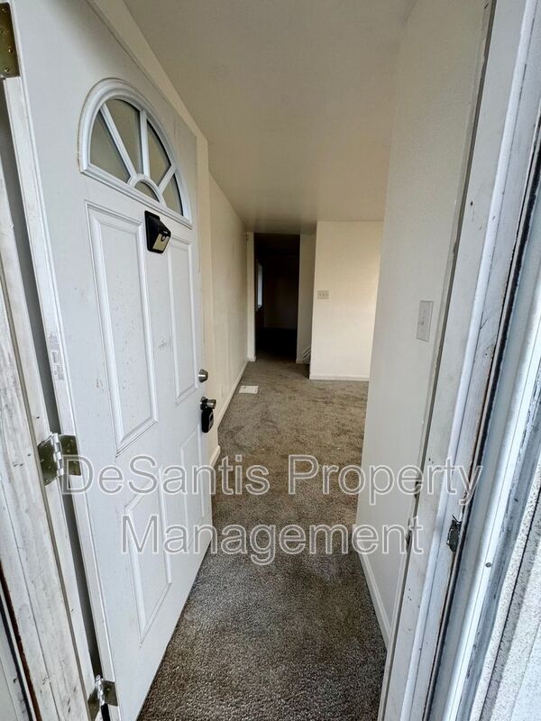 Charming 3 Bed 1 Bath Home! Recently Updated! property image