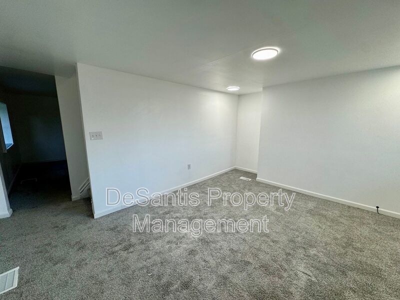 Charming 3 Bed 1 Bath Home! Recently Updated! property image
