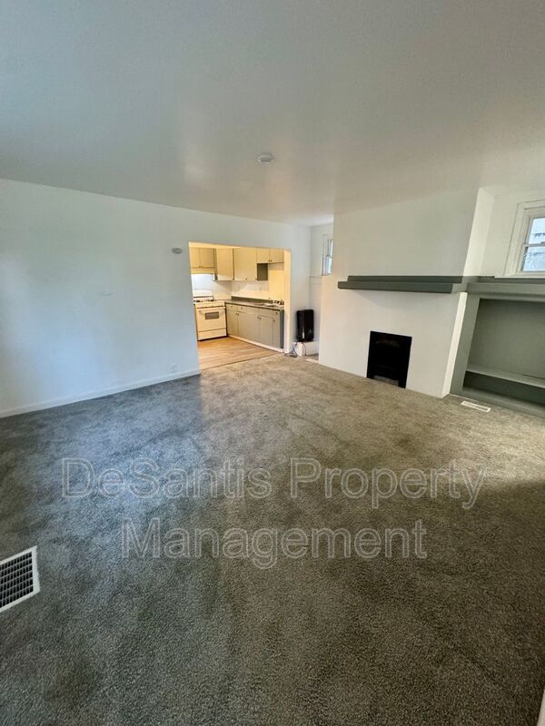 Charming 3 Bed 1 Bath Home! Recently Updated! property image