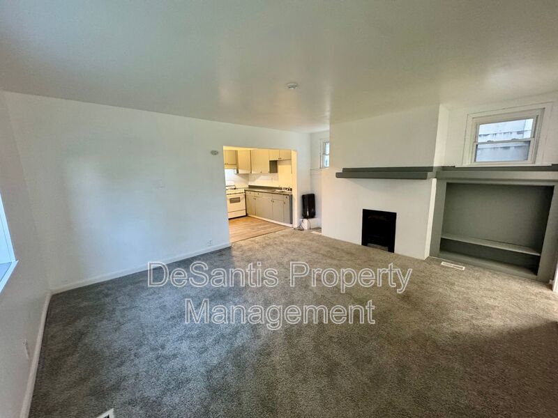 Charming 3 Bed 1 Bath Home! Recently Updated! property image