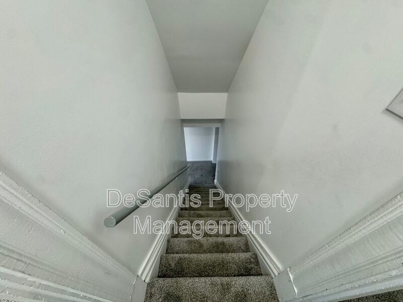 Charming 3 Bed 1 Bath Home! Recently Updated! property image