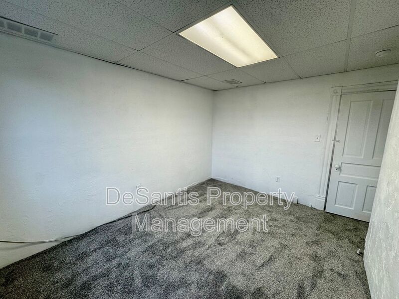 Charming 3 Bed 1 Bath Home! Recently Updated! property image