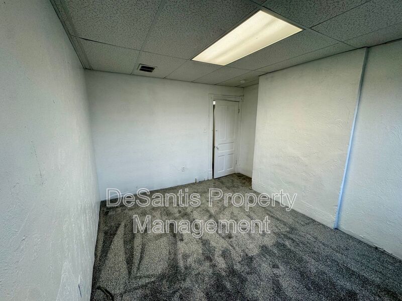 Charming 3 Bed 1 Bath Home! Recently Updated! property image