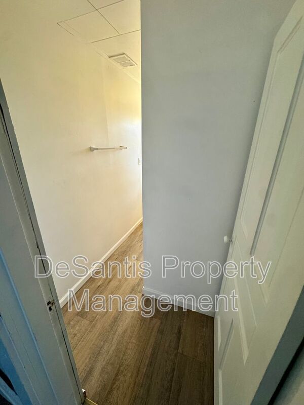 Charming 3 Bed 1 Bath Home! Recently Updated! property image