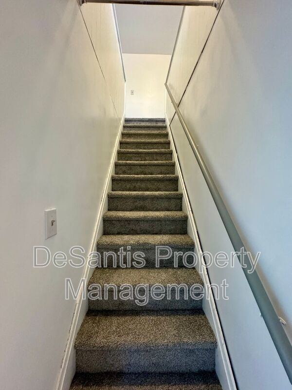 Charming 3 Bed 1 Bath Home! Recently Updated! property image