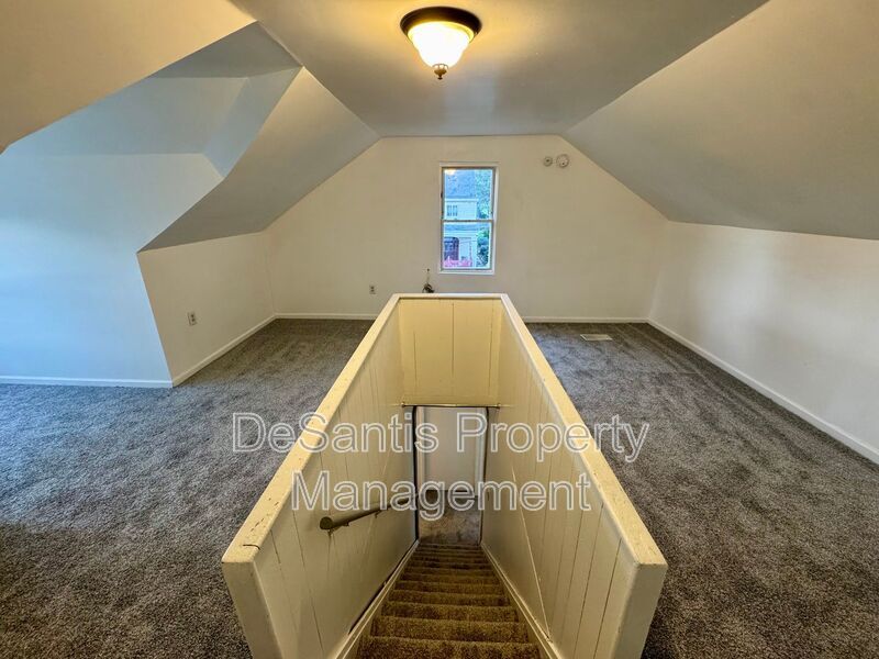 Charming 3 Bed 1 Bath Home! Recently Updated! property image