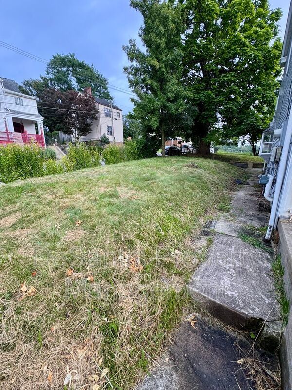 Charming 3 Bed 1 Bath Home! Recently Updated! property image