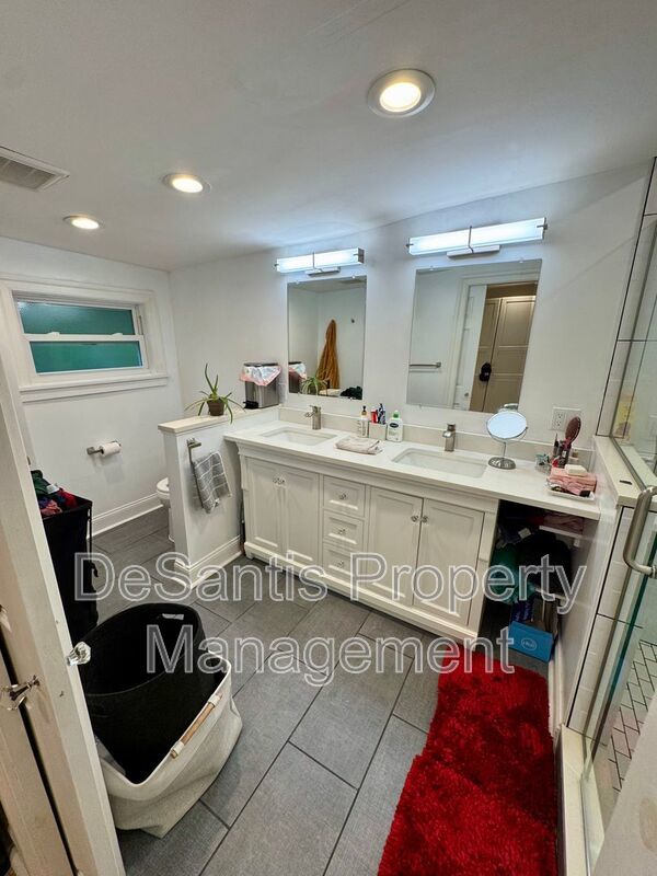 Gorgeous 3 Bed 2.5 Bath in Lawrenceville! property image