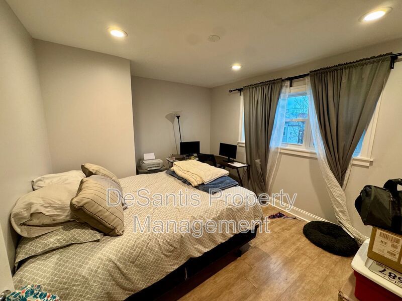 Gorgeous 3 Bed 2.5 Bath in Lawrenceville! property image