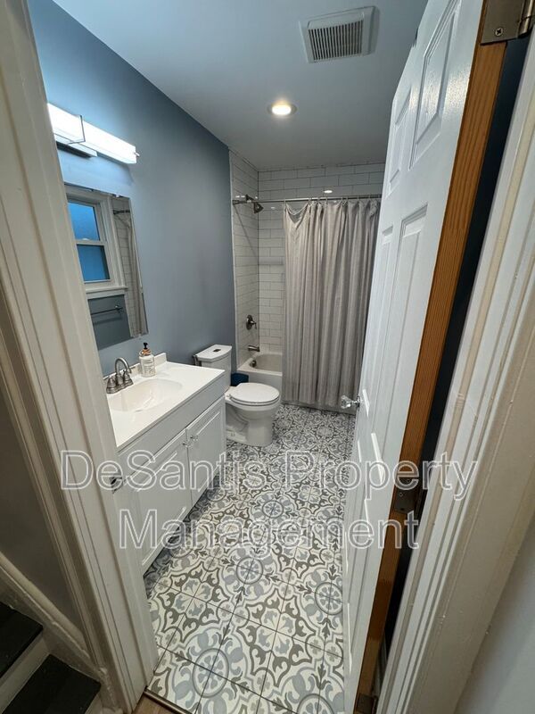 Gorgeous 3 Bed 2.5 Bath in Lawrenceville! property image